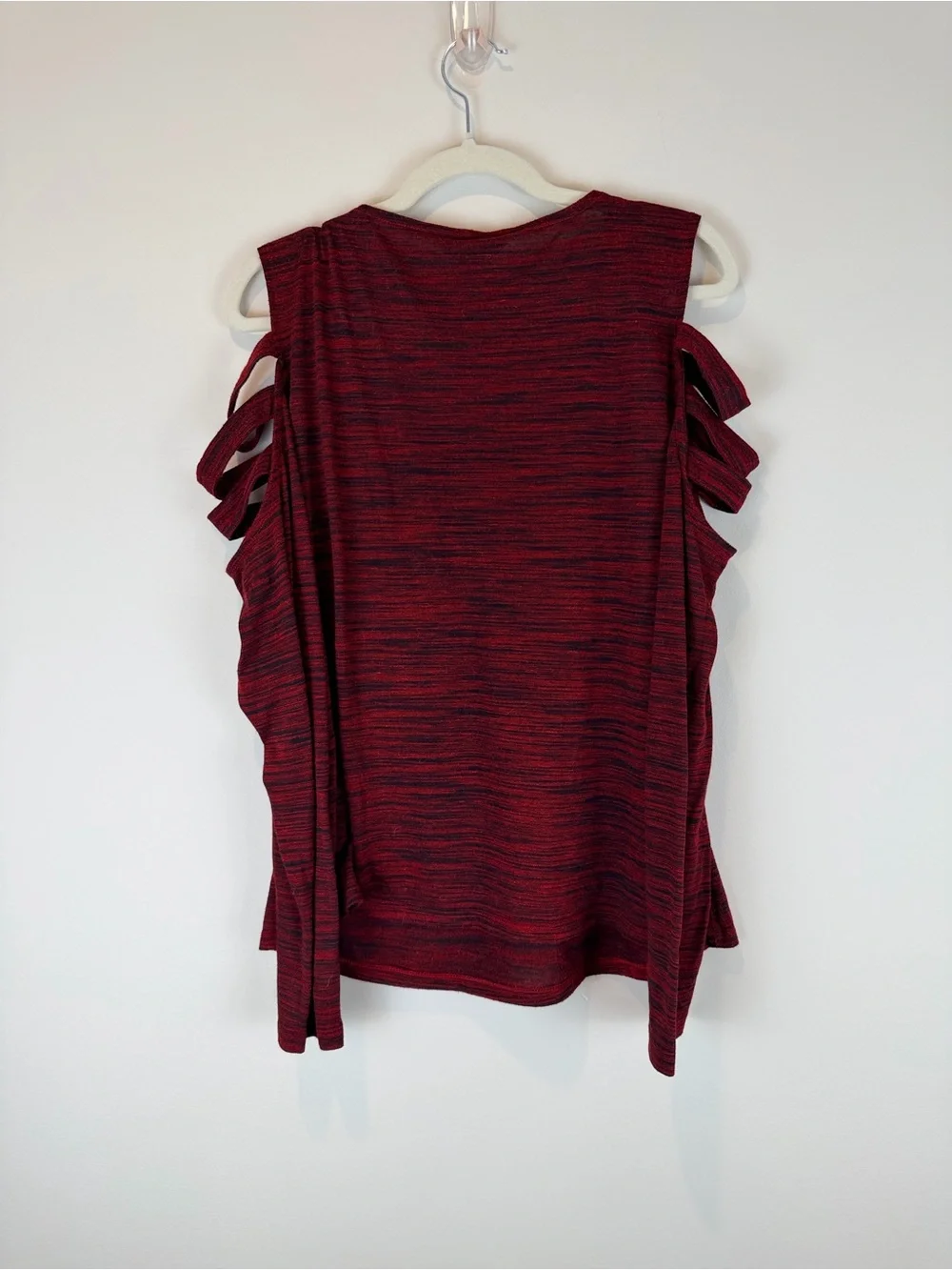 Rock & Republic Red and Black Striped Cold-Shoulder V-Neck Top Size Large